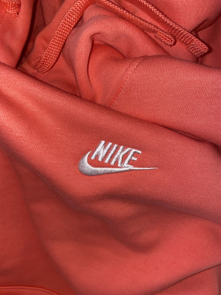 Różowa bluza nike