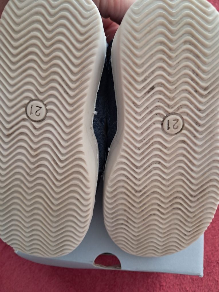 Buty chłopięce r.21 jesień/ zima