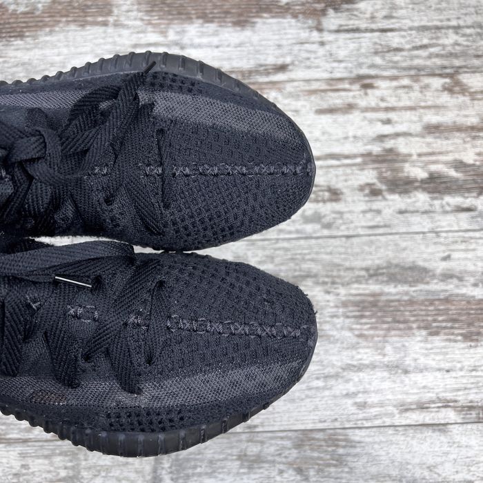 Кросівки Adidas Yeezy Boost 350 V2 Onyx HQ4540 розмір 43 оригінал