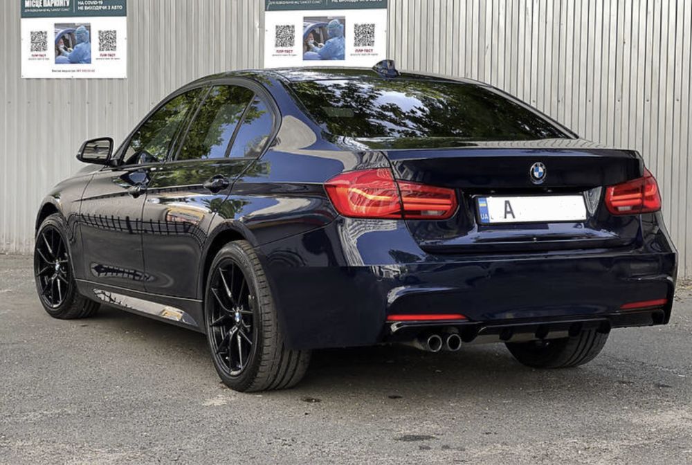 Задний бампер BMW 318 320 325 328 330 F30 M-Paket M-tech M-performance