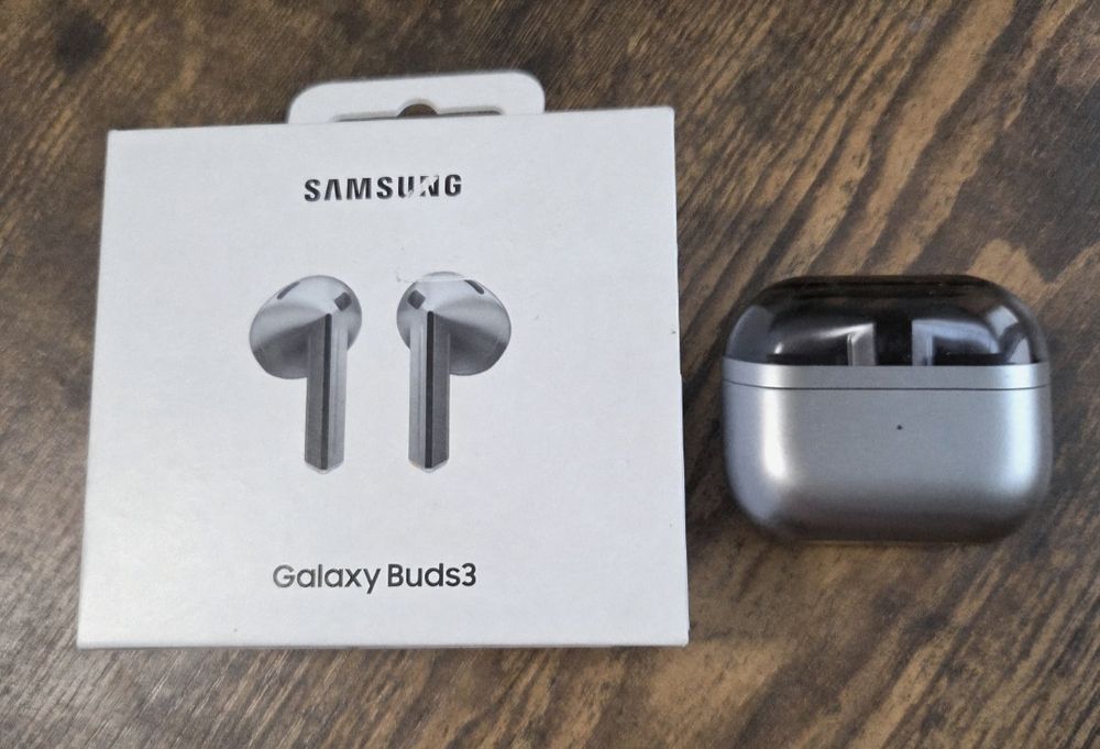 Samsung Galaxy s25 12/256 jak nowy zestaw