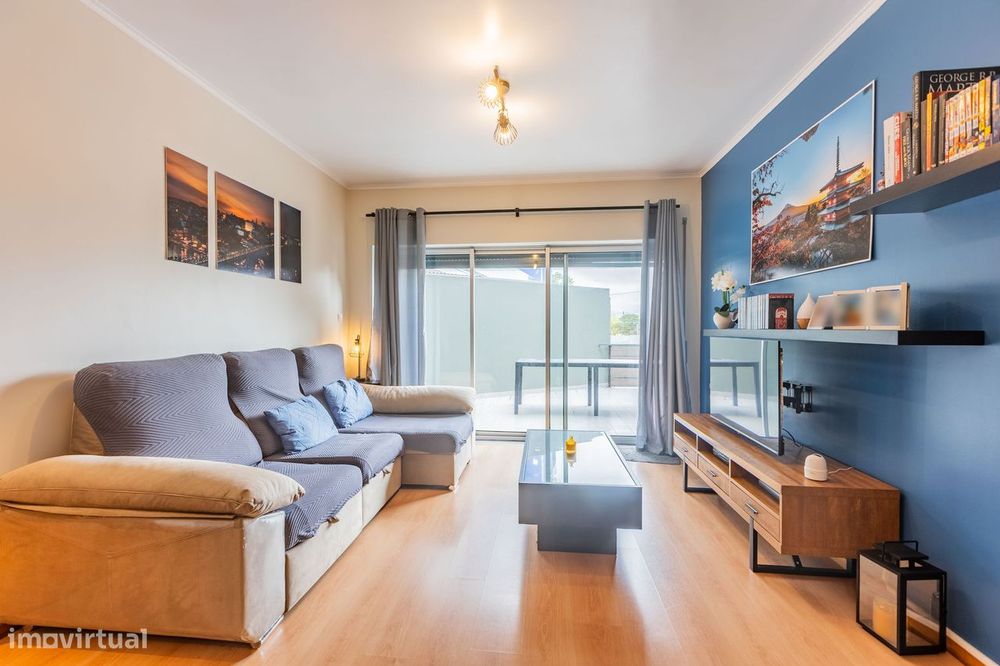 Apartamento T1 com Terraço e Piscina