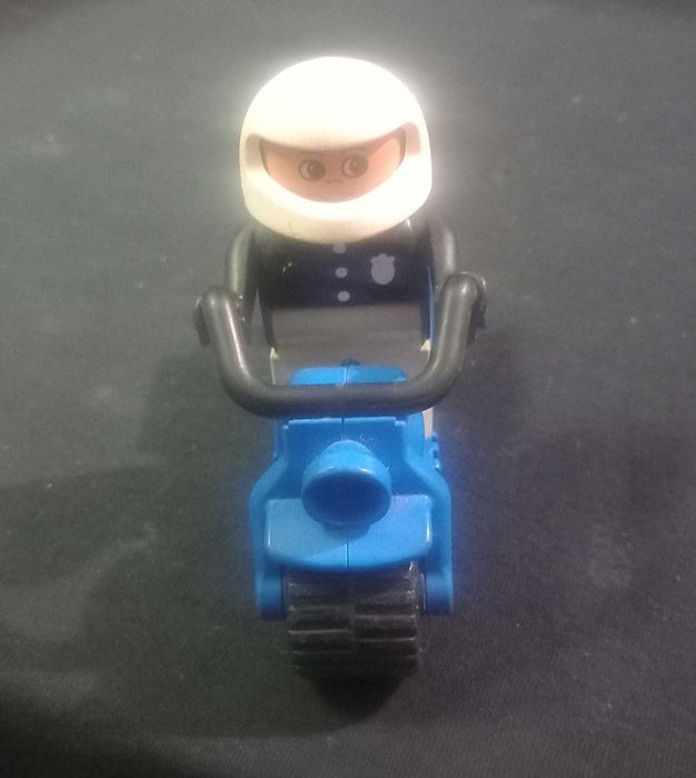 Lego Duplo moto com condutor