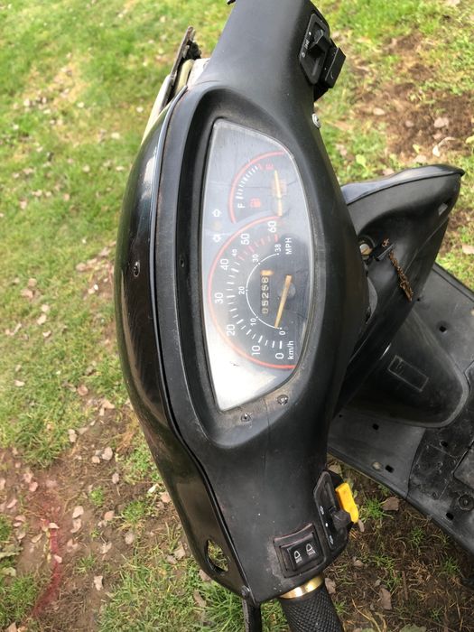 Продам скутер акуммото 50 на доках