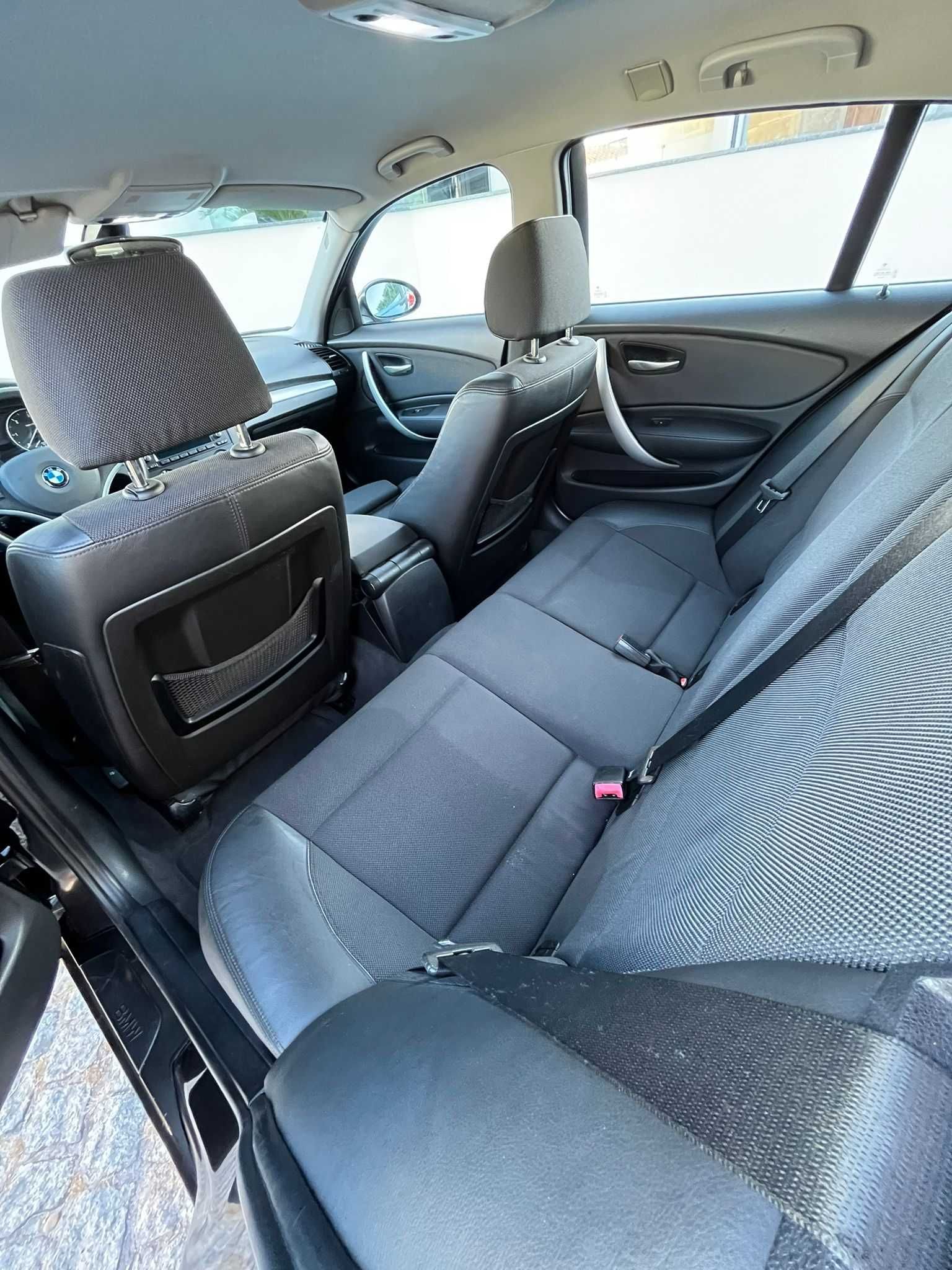 BMW Serie 1 - 120 D - Versão Sport - Nacional - Automático