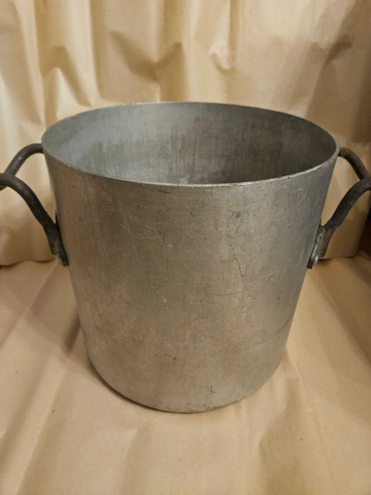 Duży Garnek kocioł kociołek aluminiowy 24 litry