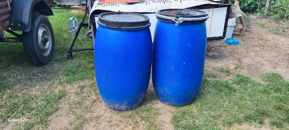 Witam mam do sprzedania 2 beczki 100L