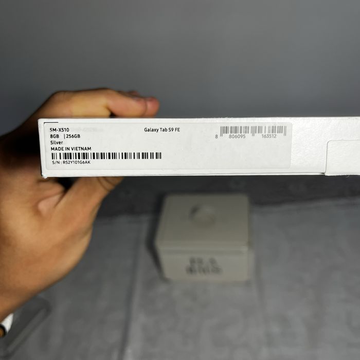 Samsung Galaxy Tab S9 FE - Usado | 256 GB | 8 Memória RAM | 10.9”