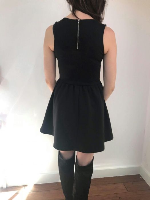 Mała czarna rozkloszowana sukienka 36/S H&M