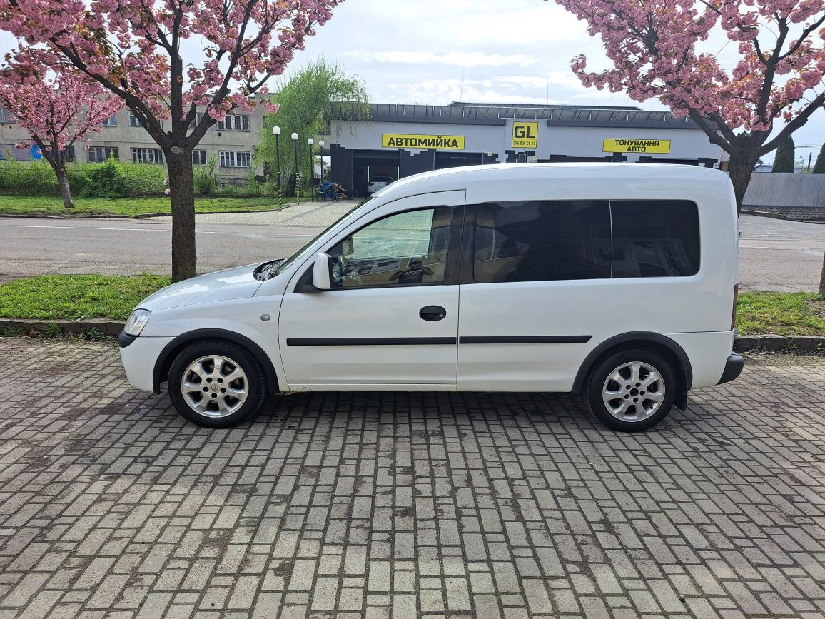 Opel Combo 2010р.