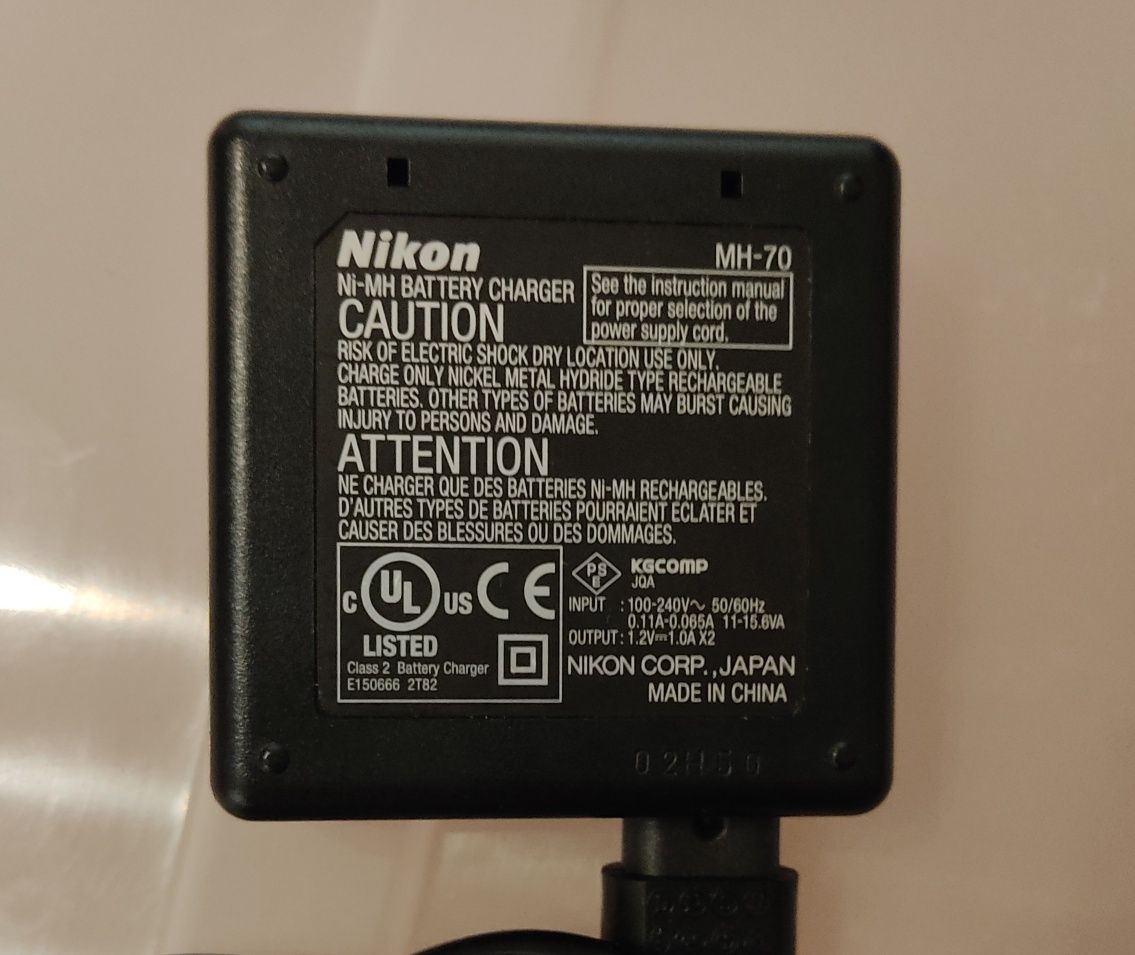 Carregador de pilhas Nikon