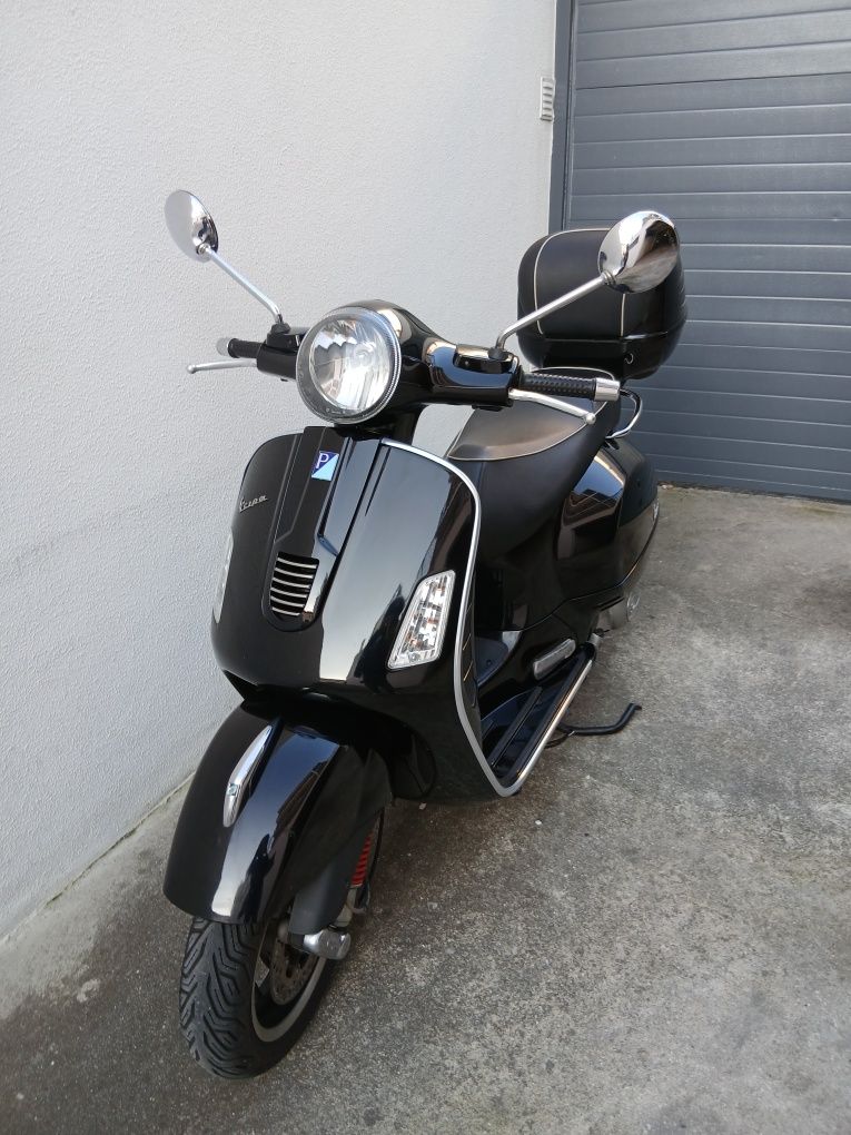 Vendo Vespa GTS 300 Super