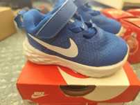 Nike revolution 6