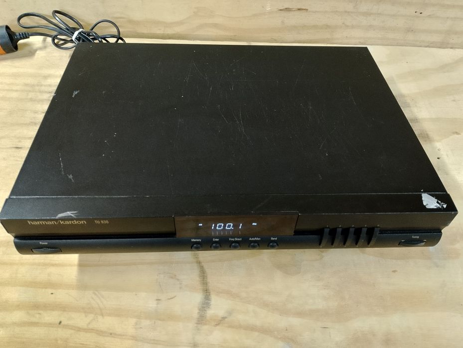 Harman/Kardon TU 930 tuner radiowy