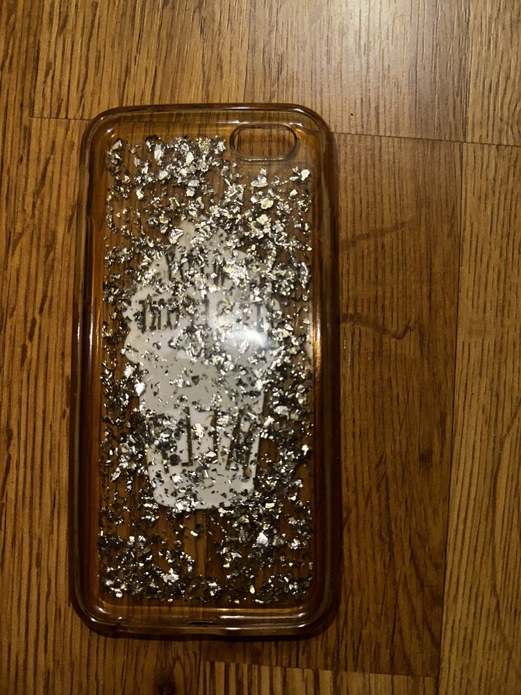 Чехол на iPhone 6s