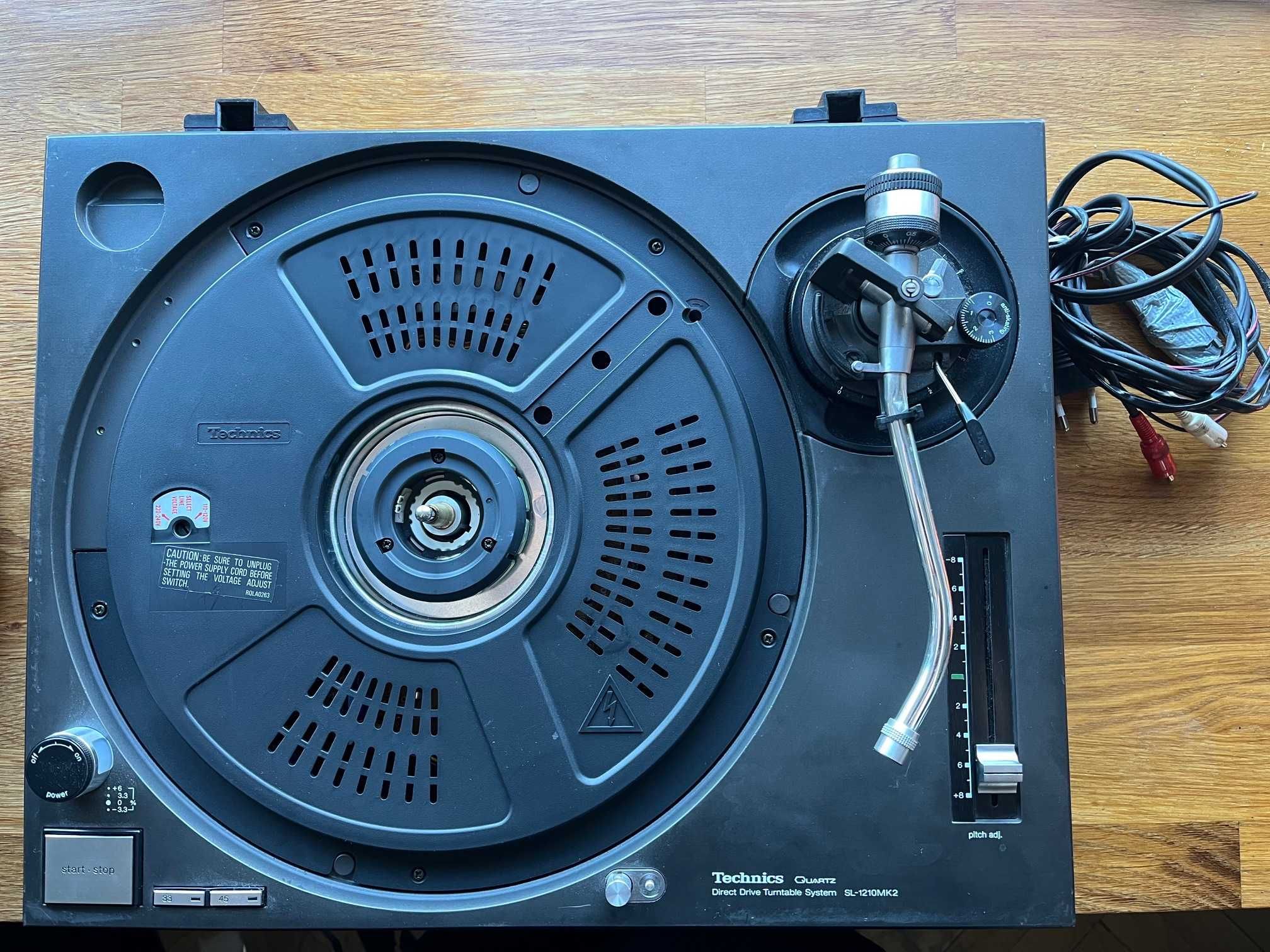 Gramofon Technics SL1210MK2 + Decksaver + ramię SL1200