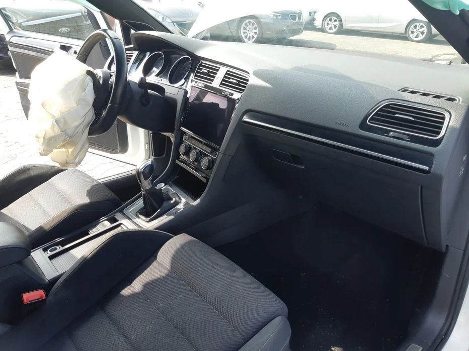 Volkswagen Golf Golf 7 R uszkodzony-możliwość naprawy za dopłatą