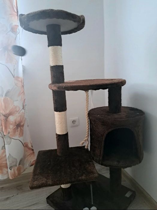 Duzy Drapak dla kota w bardzo dobrym stanie