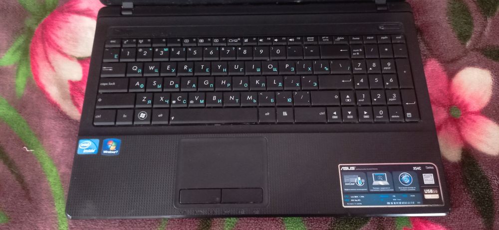 Ноутбук ASUS 111111