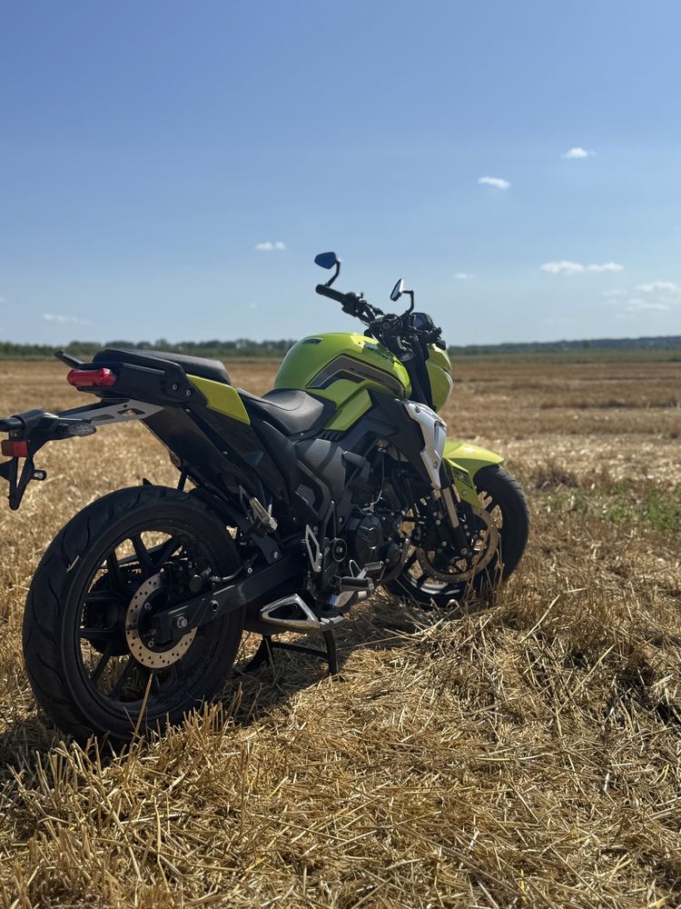 Lifan sr220.