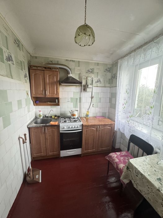 Продам 2к недорого центр