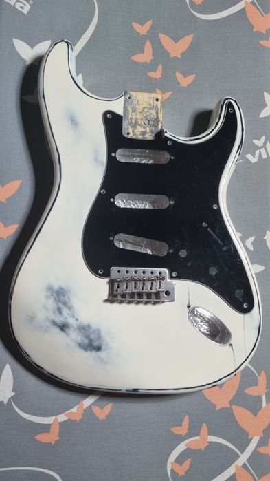 Corpo guitarra stratocaster