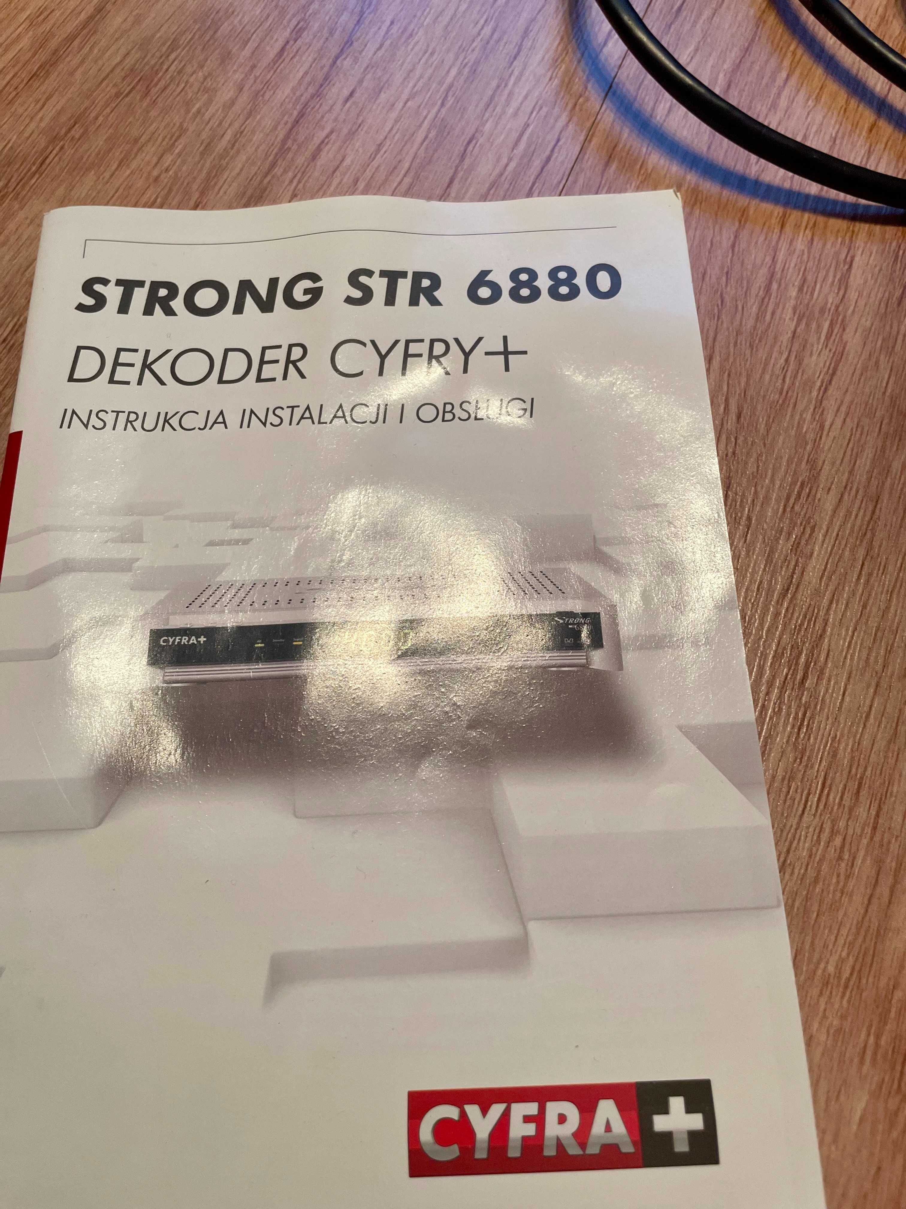 Dekoder satelitarny model STRONG 6880