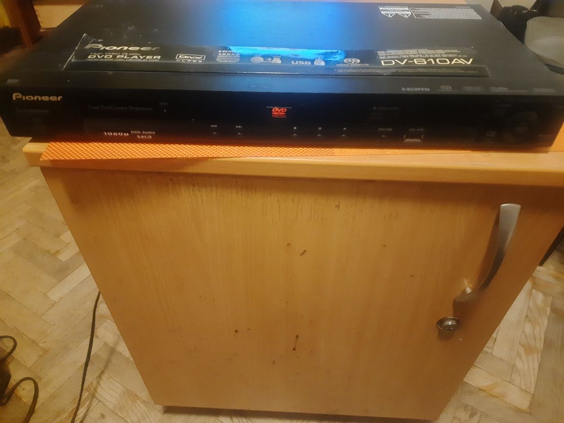 Плеєр DVD Pioneer DV-610AV