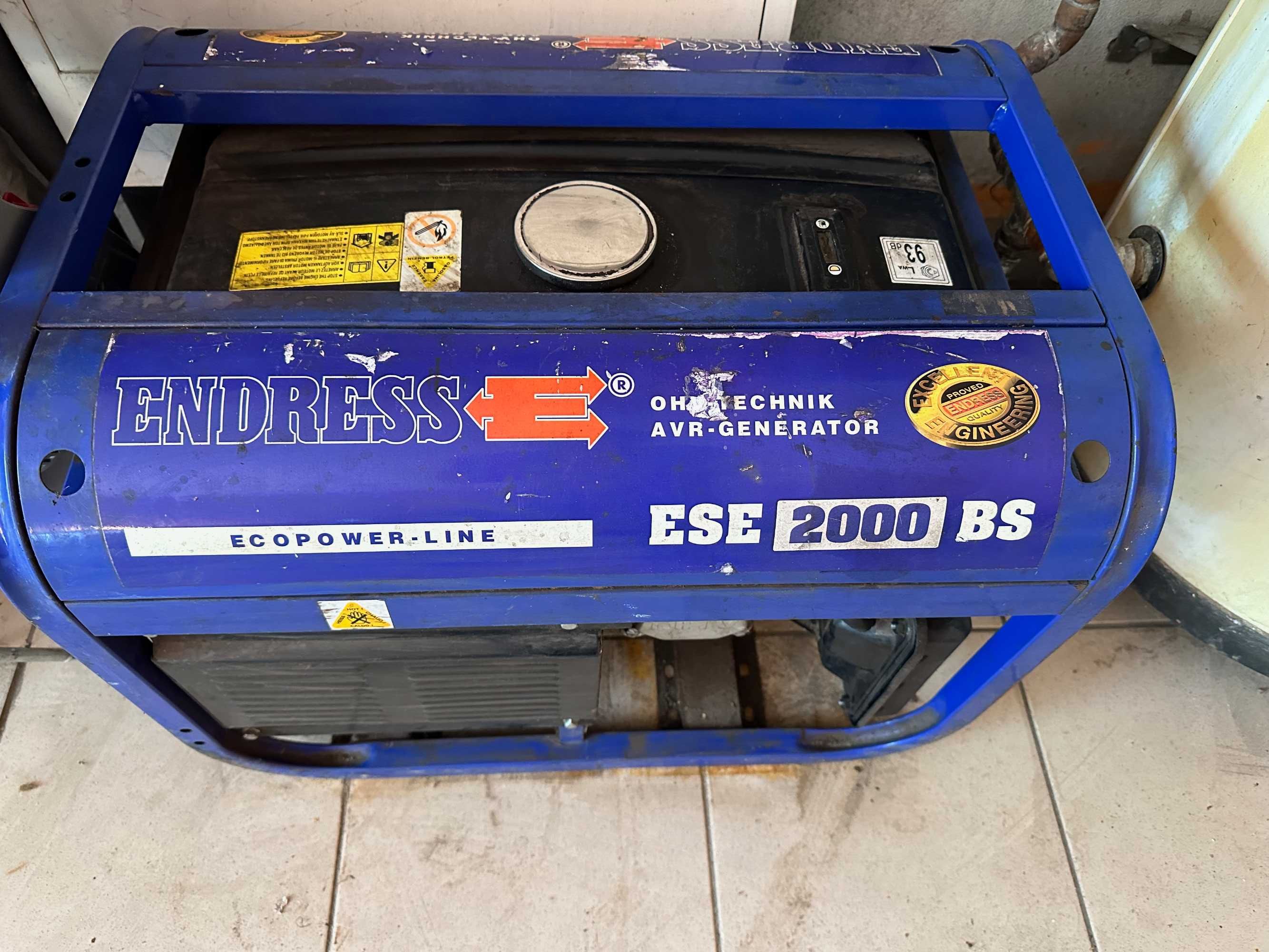 Braki pradu czeste+dlugie,piec gazowy? Agregat Endress ESE 2000 BS AVR