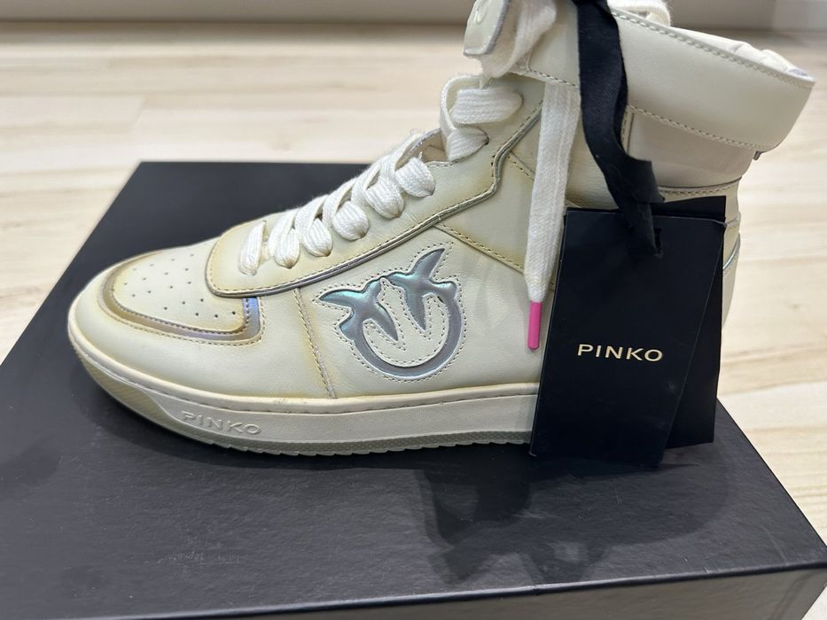 Кросівки, Pinko