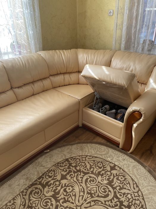 Диван угловий