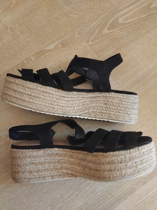Sandálias usadas 1 vez