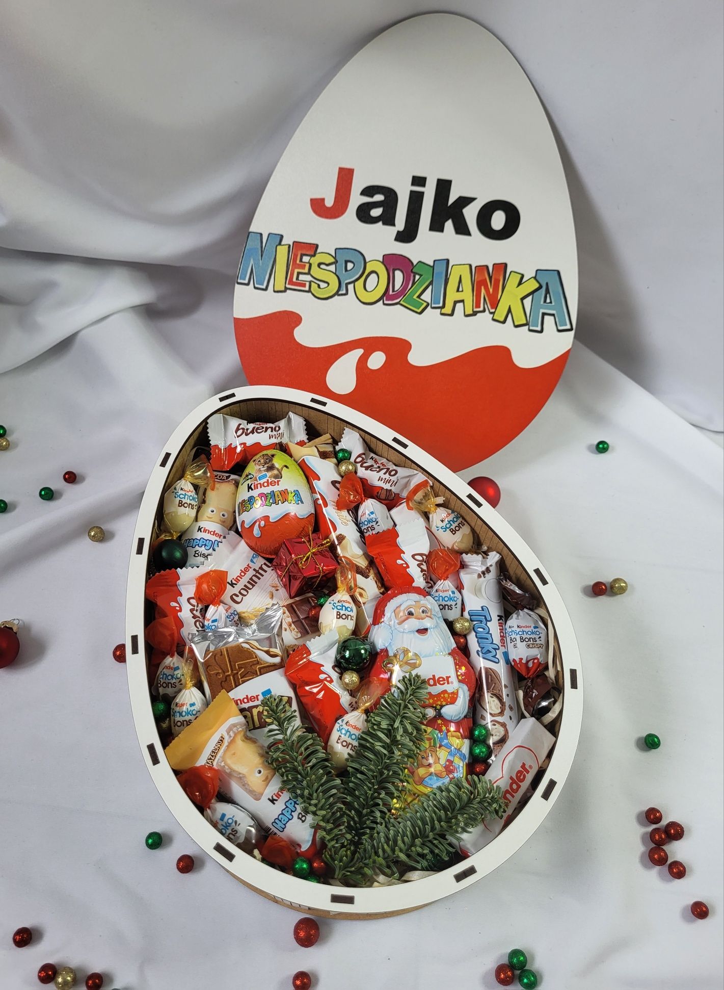Jajko niespodzianka, box drewniany, prezent dla dziecka