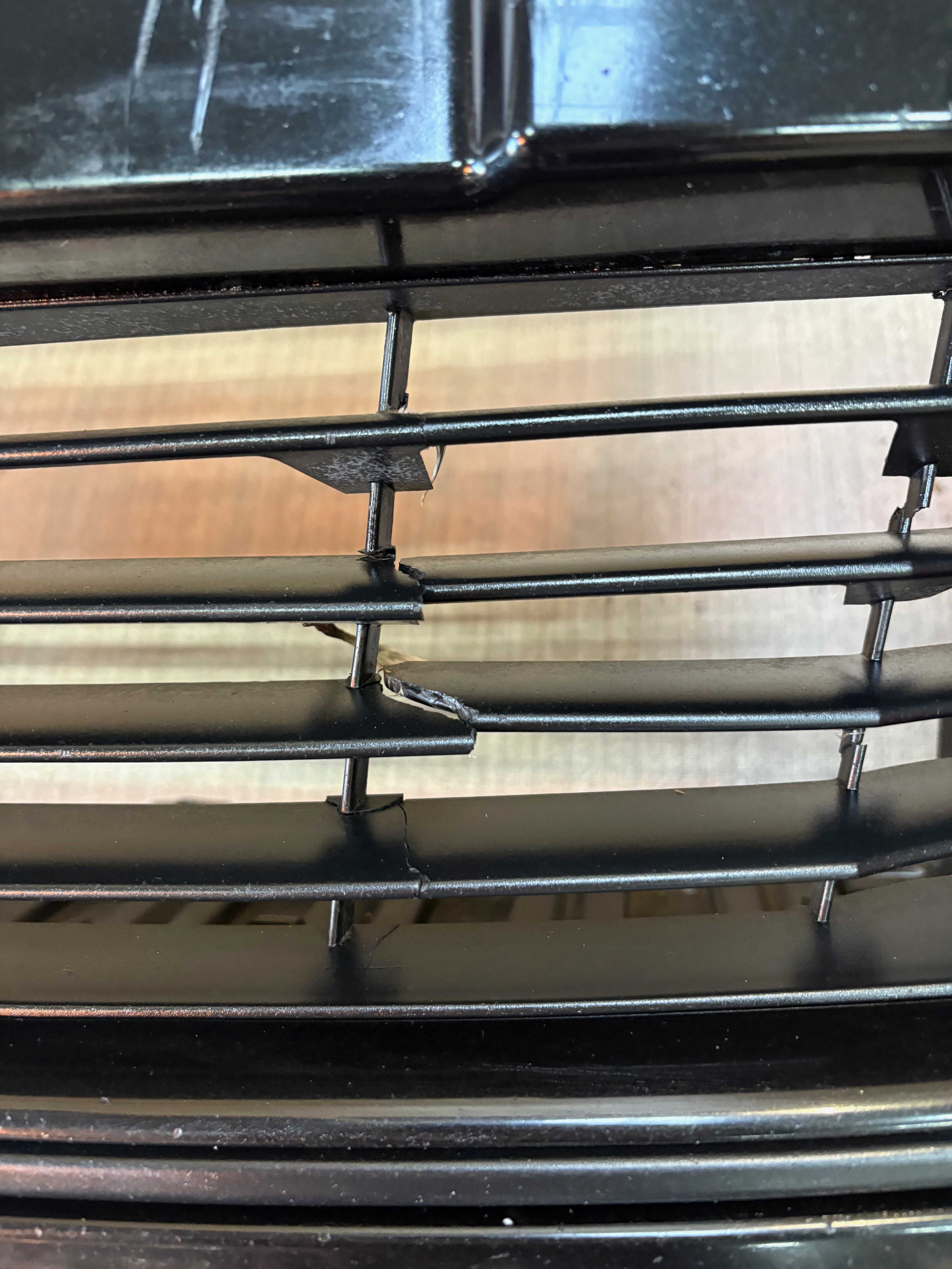 Zderzak przedni renault megane III lift kolor tegne