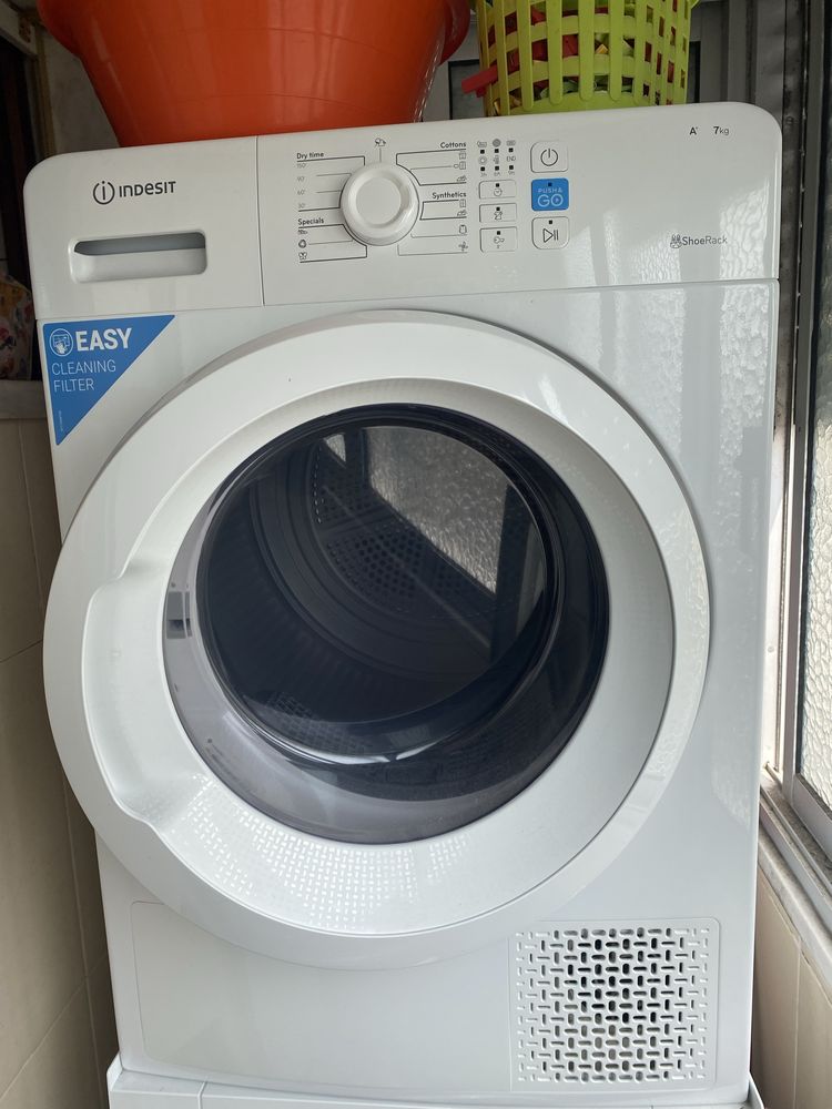 Máquina de Secar Indesit