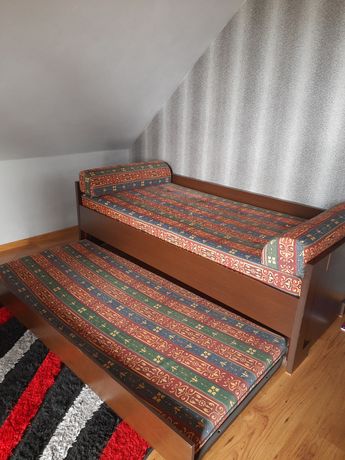 Łóżko młodzieżowe firmy Vox z dwoma materacami
