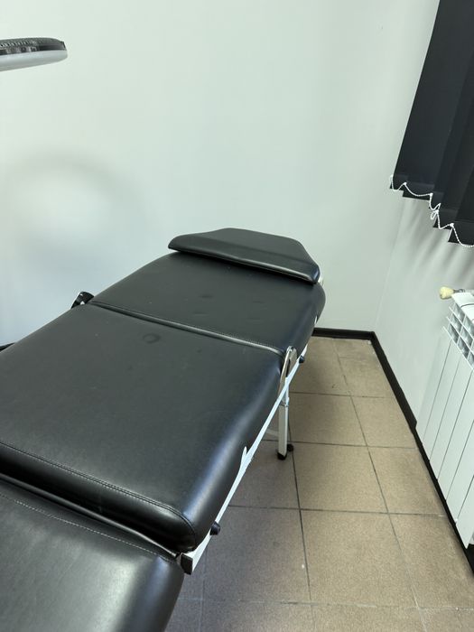 Продам кушетку косметологична/масажна