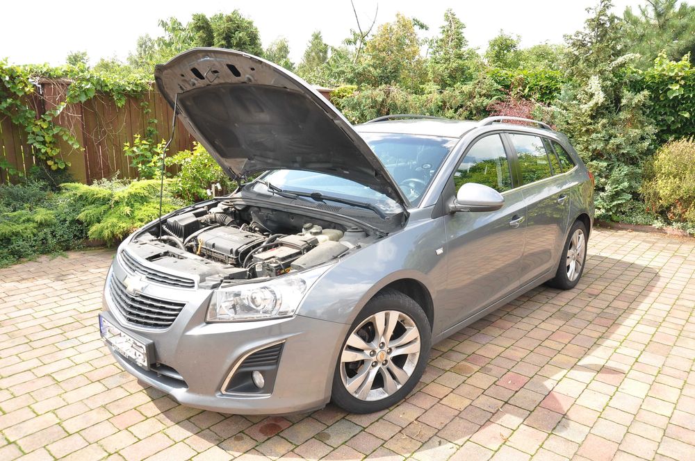 Naprawa i programowanie komputer  sterownik silnika CHEVROLET CRUZE