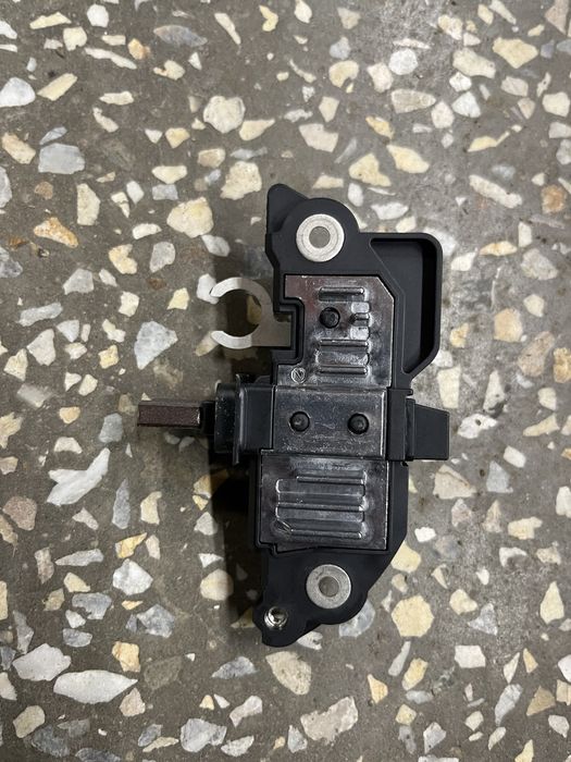 Реле регулятор напруги Vito 639