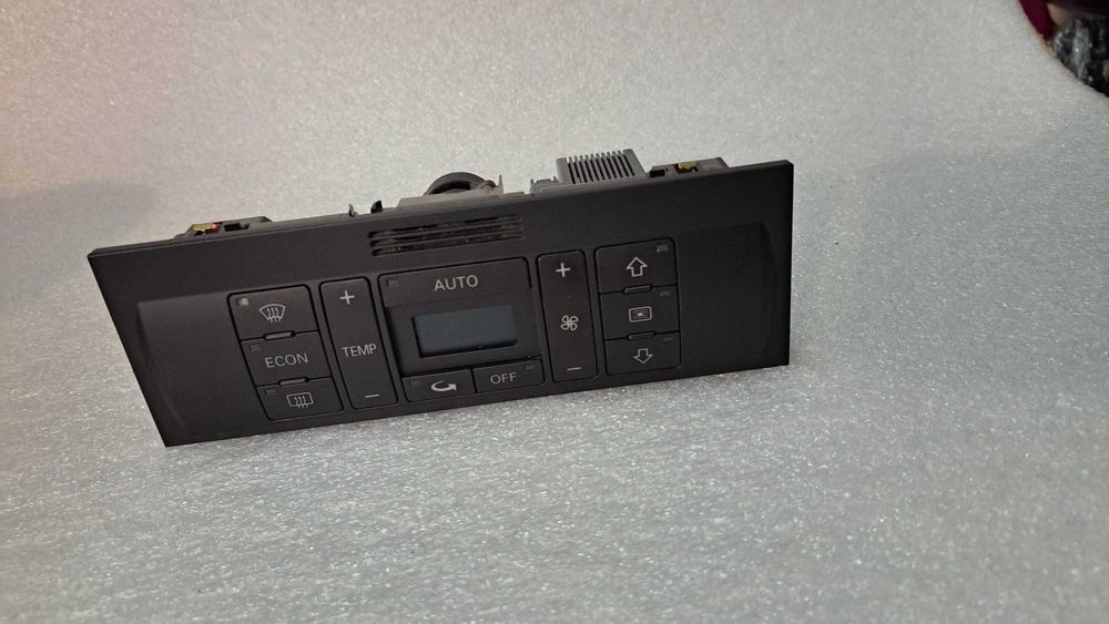 Panel klimatyzacji Audi A2 -043
