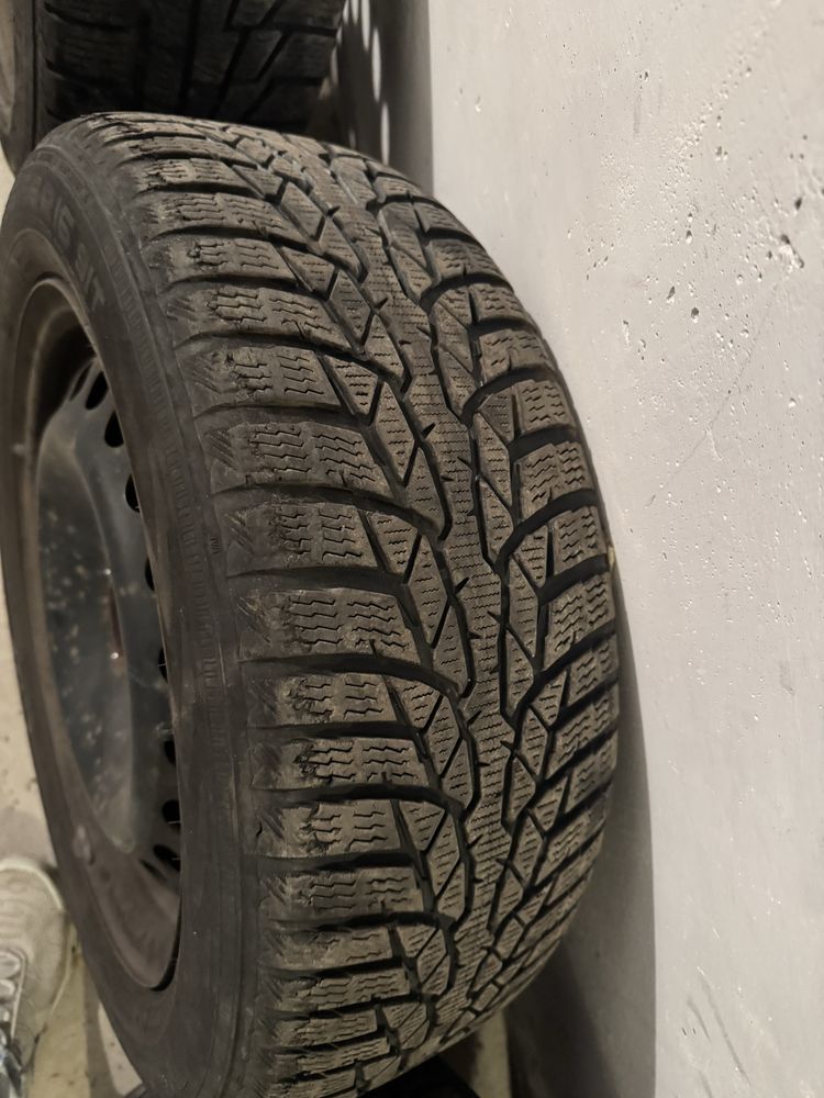 Stalówki z oponami zimowymi 205/55/R16