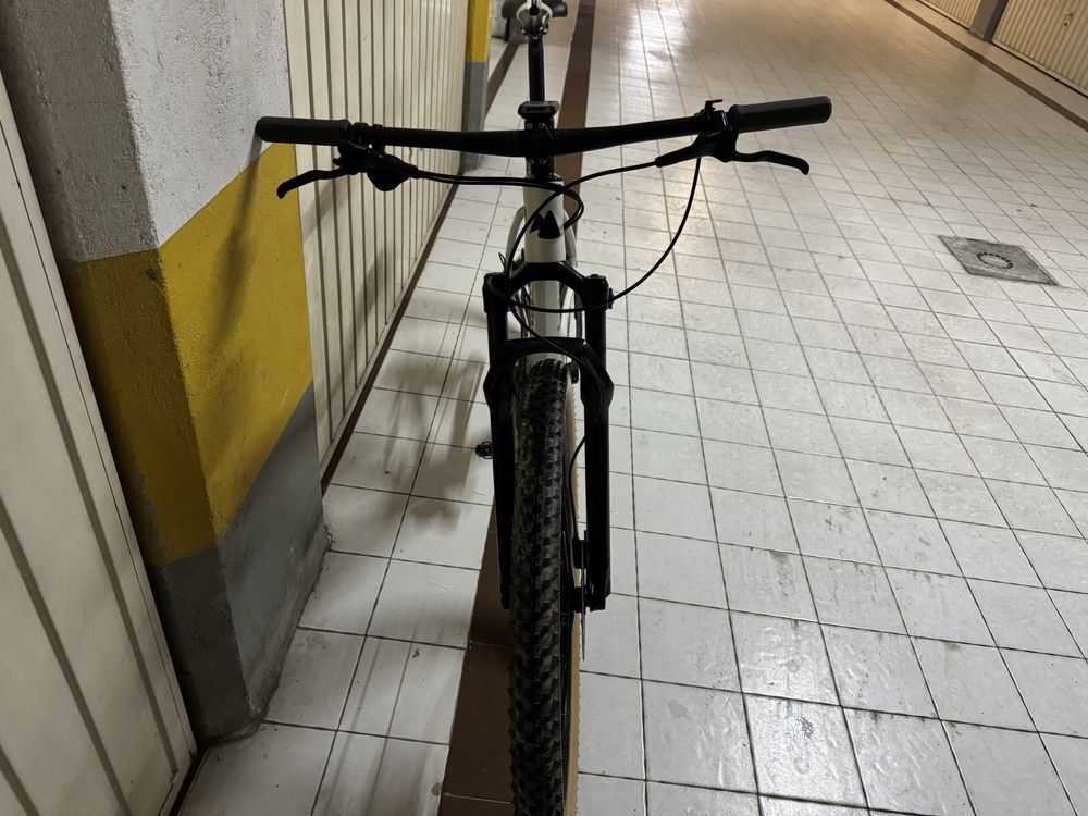 Bicicleta MMR em carbono