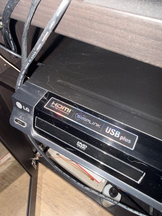 Kino domowe Zestaw głośników LG 5.1 DVD