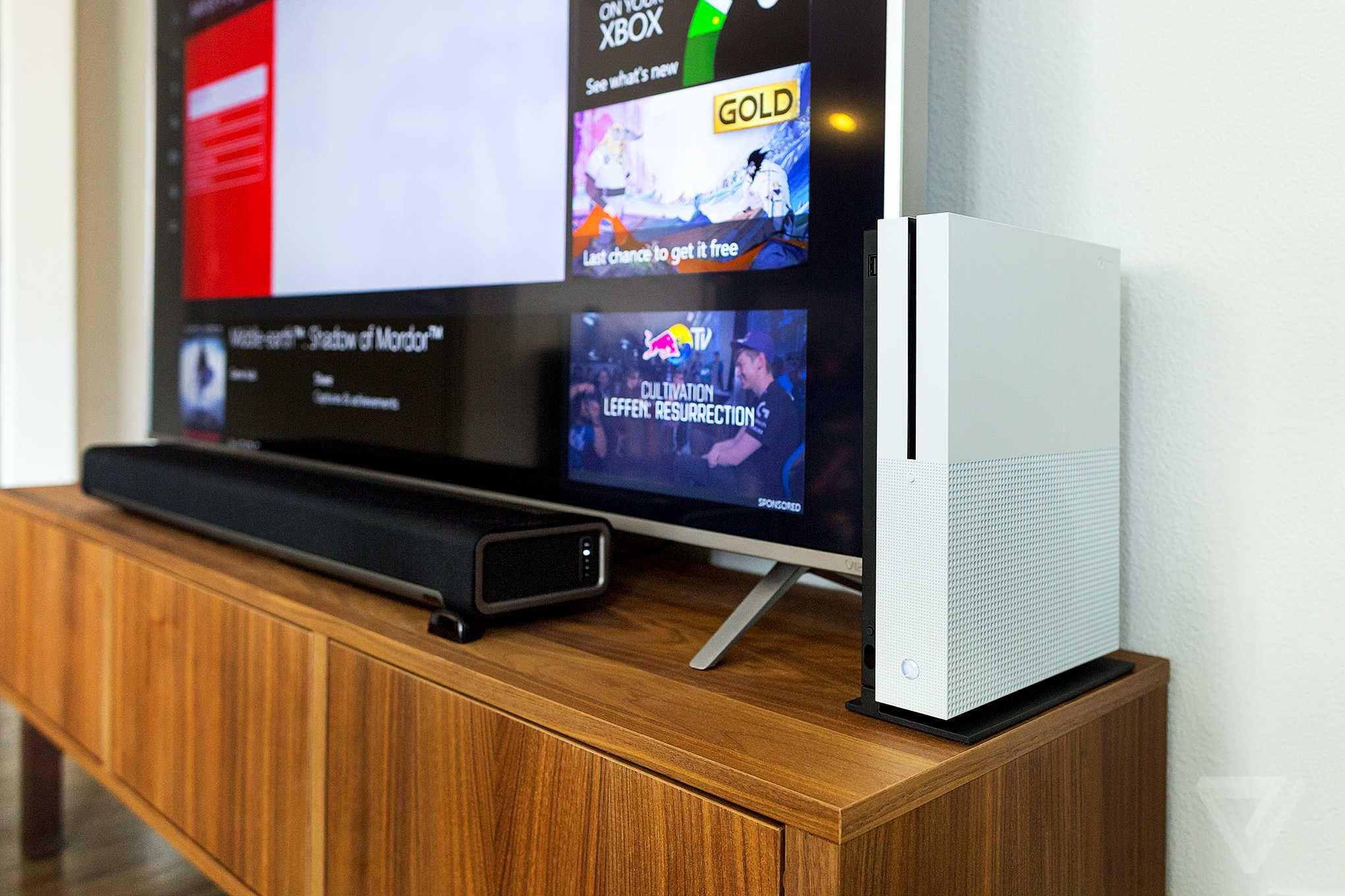 Xbox one s 500 Gb. Ігрова приставка + игры