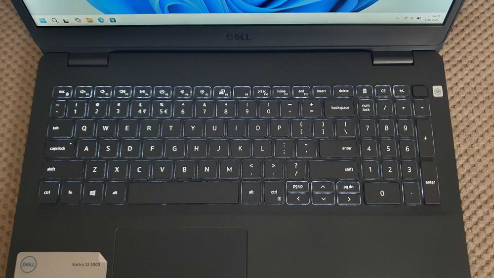 Dell Vostro 3500 15.6 FHD WVA i3-1115G4/8GB/256SSD+256SSD/Win11P ideał
