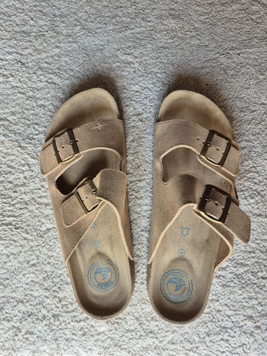 Sandálias estilo Birkenstock tamanho 44