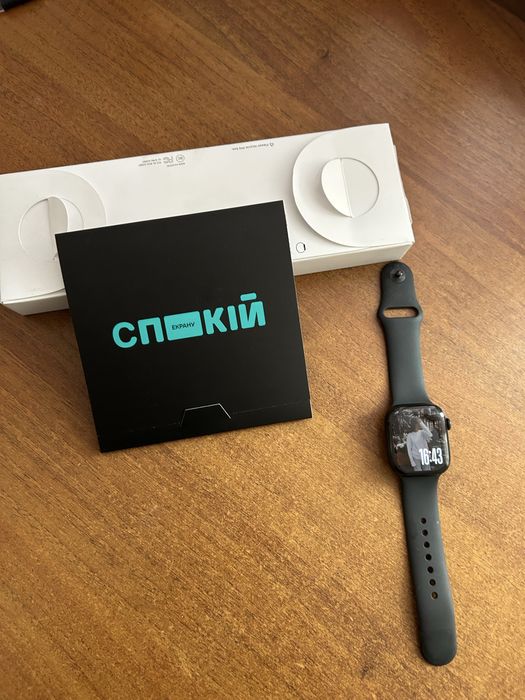 Годиник  watch 10 42 mm