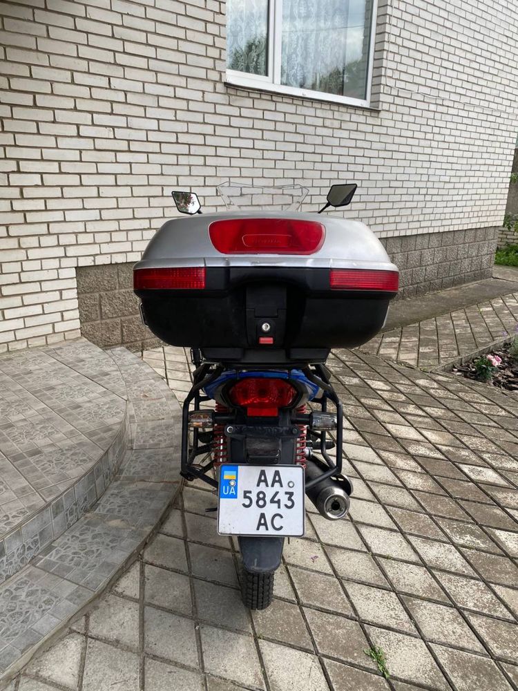 Honda cb125e 2013