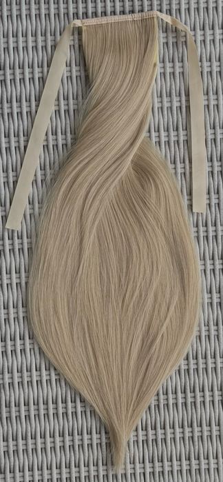 Naturalny blond - chłodny odcień blondu włosy doczepiane kucyk kitka