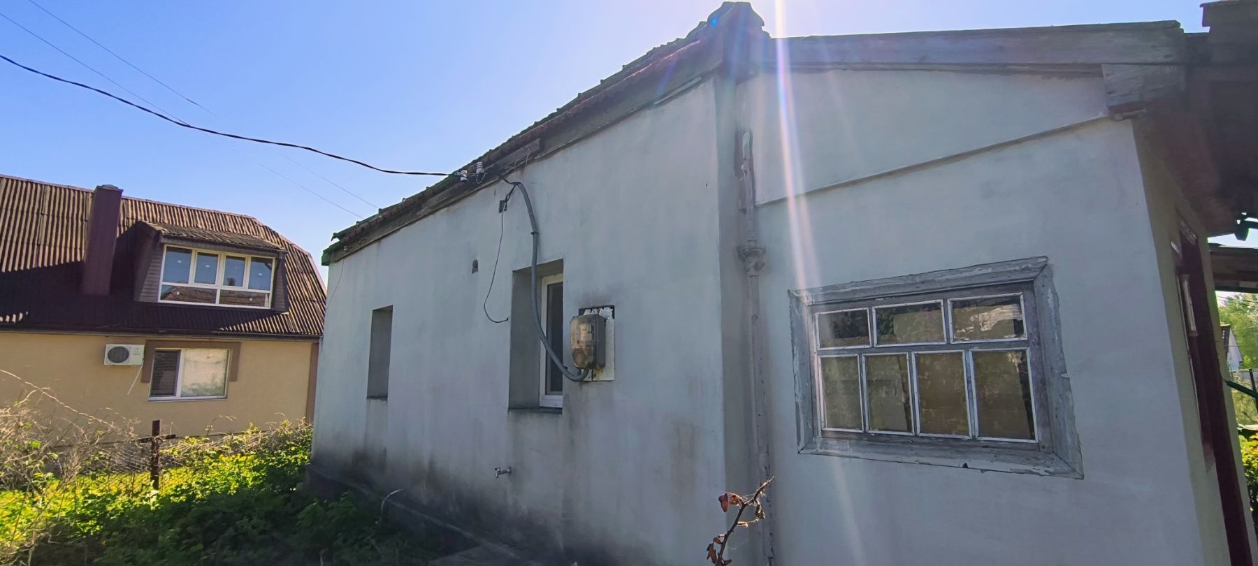 Продам  будинок по вул. Лугова в центрі за податковою